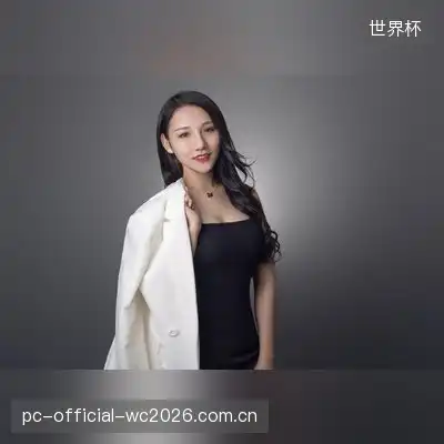 康月哲